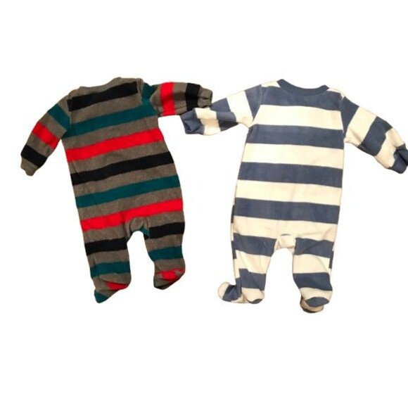 Lot of 2 Boy's Newborn Carter's Long Sleeve Footie One-piece Pajamas Fleece - Picture 2 of 2